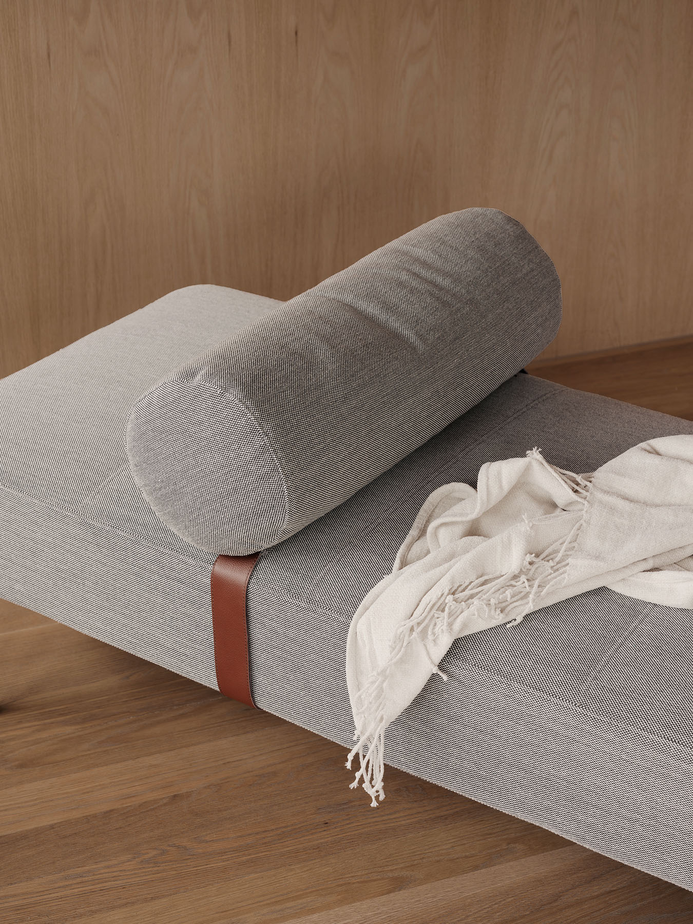 Daybe_daybed_Steelcut-3_124_Detail3_Northern_Ph_Einar_Aslaksen_Low-res