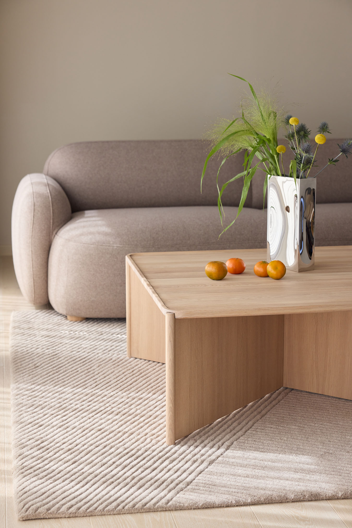 Cling_square_light-oak_corner_Ph_Sara-Spilling_Northern_Low-res